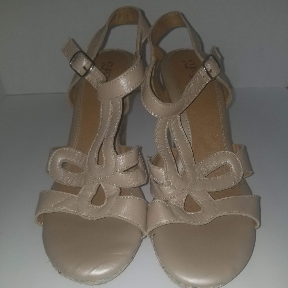 EuroSofft by Sofft Paulette 5 Inch Wedge Heels W/Ankle Strap Sz 10 GUC!